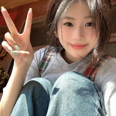 站起来的女孩